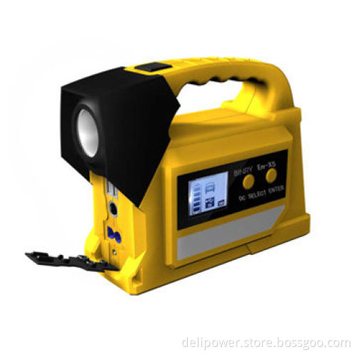 17600mAh auto start-up back-up power system with 4400mAh LiFwP04 cells